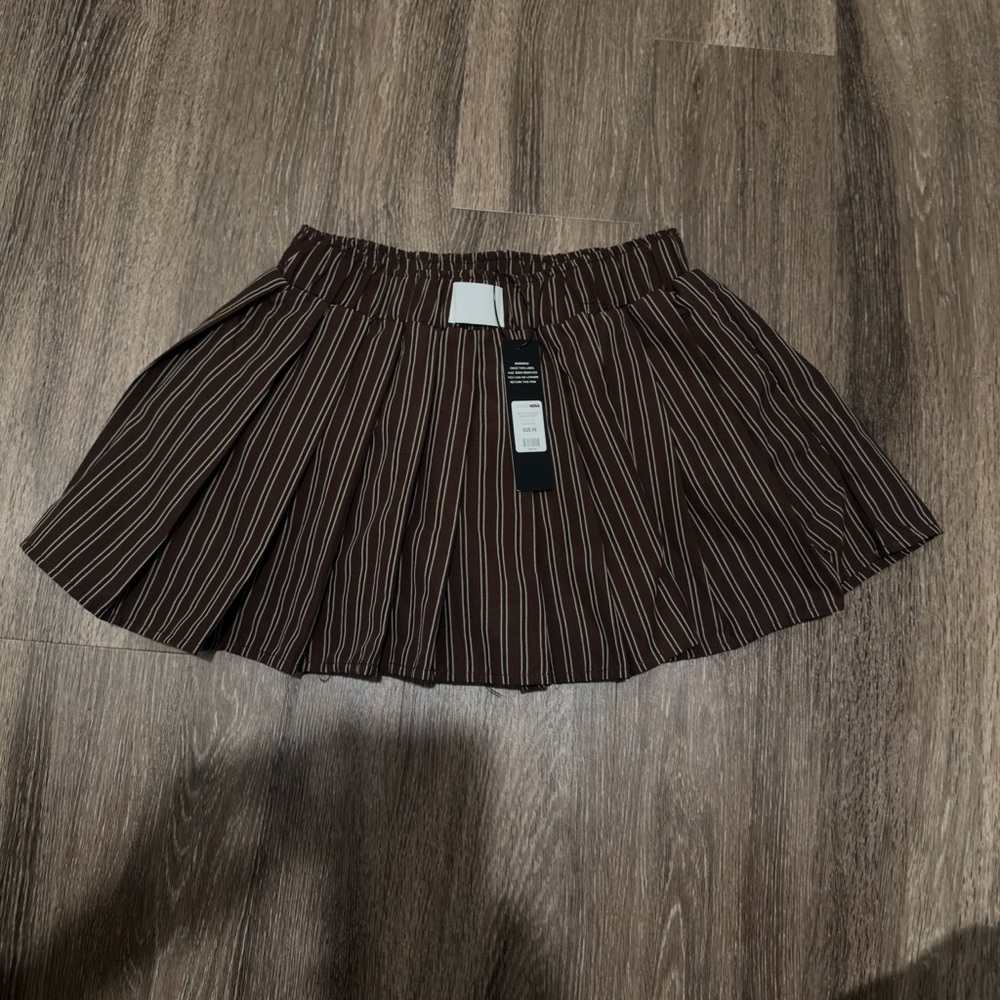 Pleated Boxer Micro Mini Skirt - Picture 4 of 6